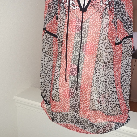 Bebe | cut out boho red \ black sheer tunic M - Picture 3 of 7
